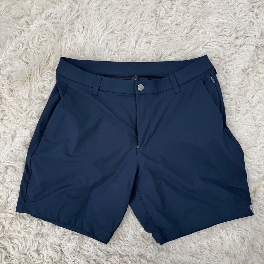 Lululemon athletica Dark Blue Shorts Men’s Size 32